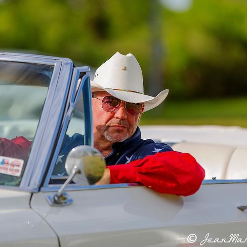 Chanteur de country / Le Mans